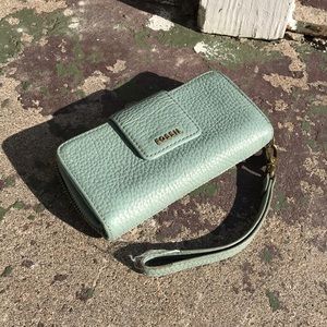 Used Fossil wristlet wallet
